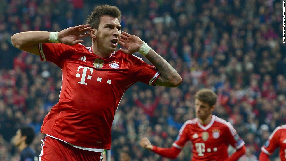 Mario Mandzukic scored as Bayern Munich came from 1-0 down against Manchester United on Wednesday to seal a 4-2 aggregate triumph. The German Bundesliga winners, led by coach Josep Guardiola, are looking to become the first team to successfully defend the European Champions League.