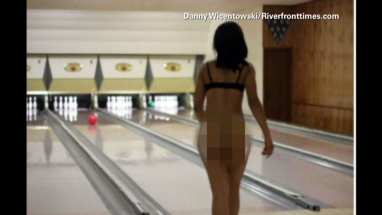 College Girl Naked Bowling