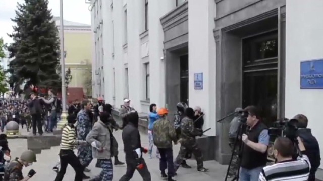 Civil war looming in Ukraine?