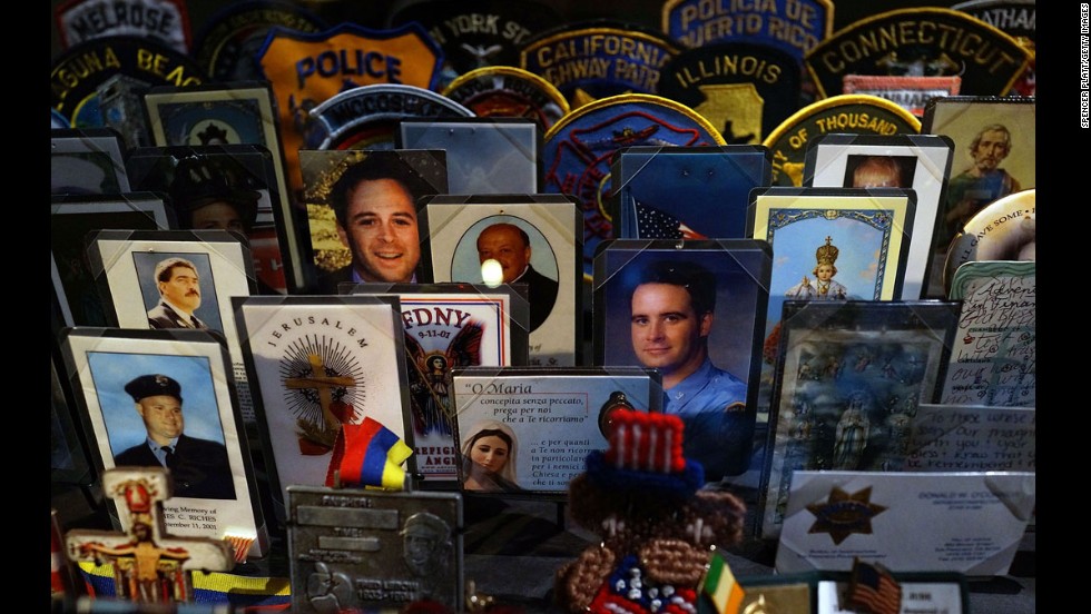 Cards, patches and mementos of those killed at ground zero -- single objects convey the tragedy of that day, the deadliest terrorist attack on American soil.