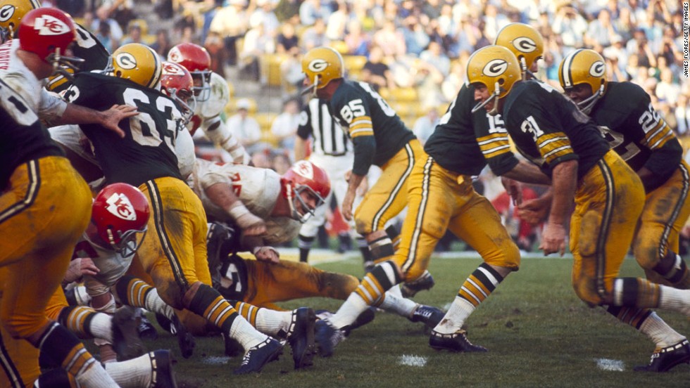 The Green Bay Packers and the Kansas City Chiefs played the first Super Bowl on January 15, 1967, in Los Angeles. The Packers won the football game 35-10.