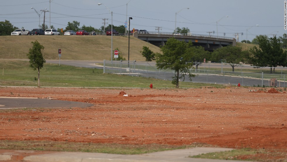 &lt;strong&gt;Now: &lt;/strong&gt;An empty field remains at the site of the Moore Medical Center on May 18, 2014.