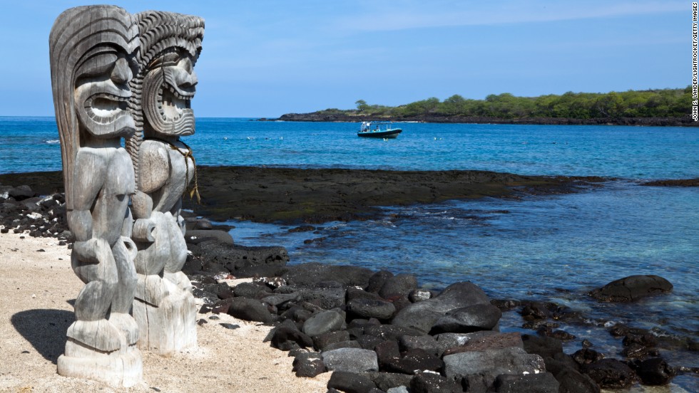The temple site and historic trail at Hawaii&#39;s Pu&#39;uhonua o Hōnaunau National Historical Park are vulnerable to rising seas and have been damaged by storm surges.