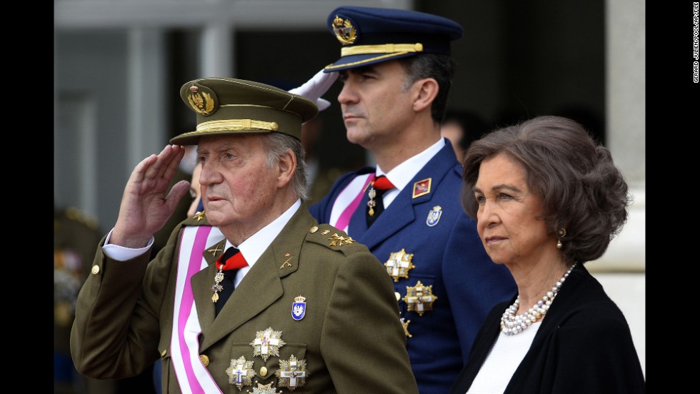 Spain&#39;s King Juan Carlos I, left, announced Monday, June 2, that he would be handing over the throne to Crown Prince Felipe, center. Juan Carlos, 76, oversaw Spain&#39;s transition from dictatorship to democracy after the death of Francisco Franco in 1975.