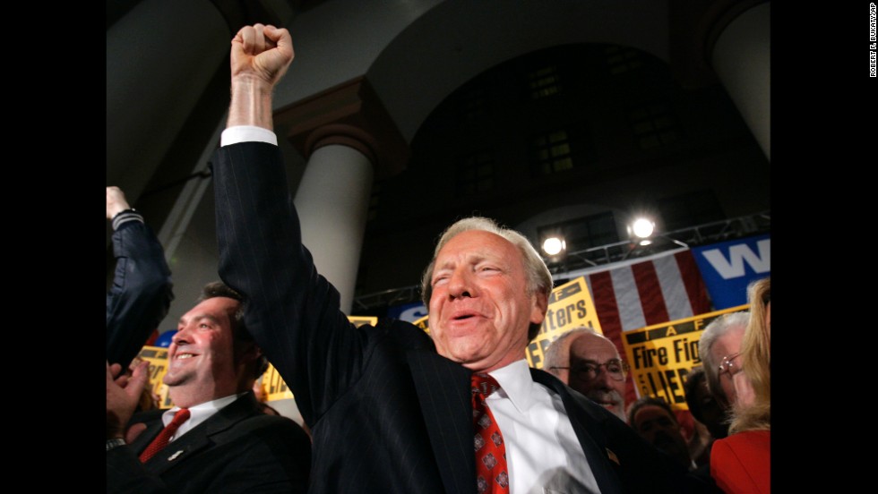 2006: After losing the Democratic primary to Ned Lamont, Sen. Joe Lieberman became an Independent and won the general election. 