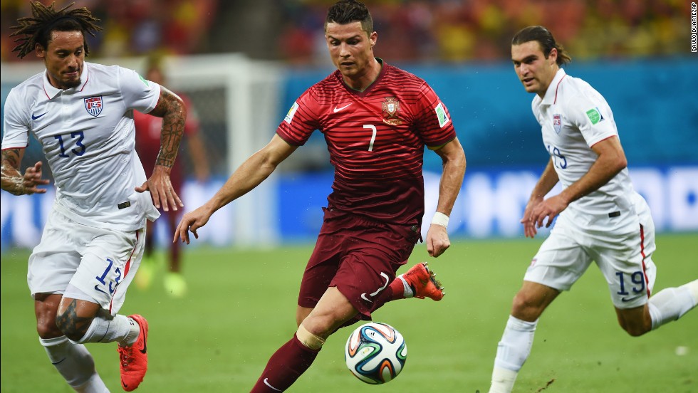 Portugal&#39;s Cristiano Ronaldo played as if his injured left knee was no bother.