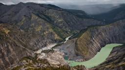 A UNESCO World Heritage Site since 1978, this national park in the Northwest Territories consists of deep river canyons cutting through mountain ranges, huge waterfalls and complex cave systems. 