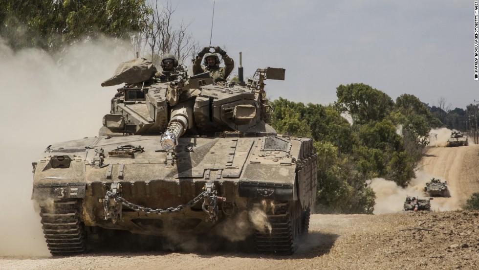 Israeli ground forces move to the Gaza border on July 18.