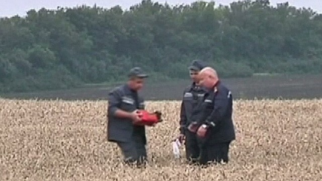 Video appears to show black box from MH17