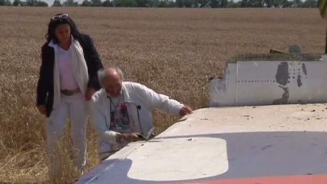First family reaches MH17 crash site