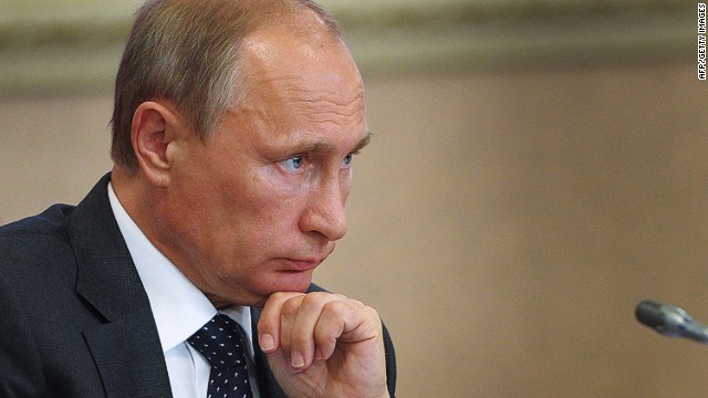 Putin strikes back against sanctions