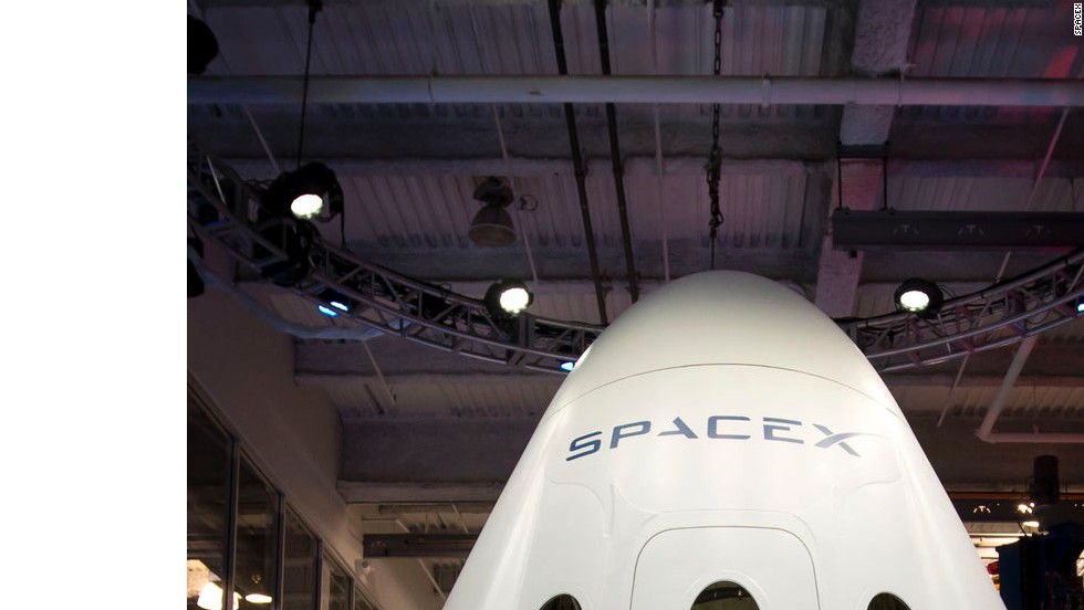 Dragon V2 reusable spacecraft from Elon Musk&#39;s SpaceX