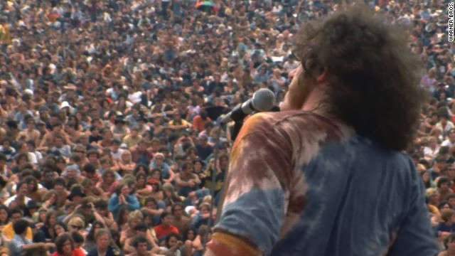 Joe Cocker performed a well-received cover of The Beatles&#39; &quot;With a Little Help from My Friends&quot; 