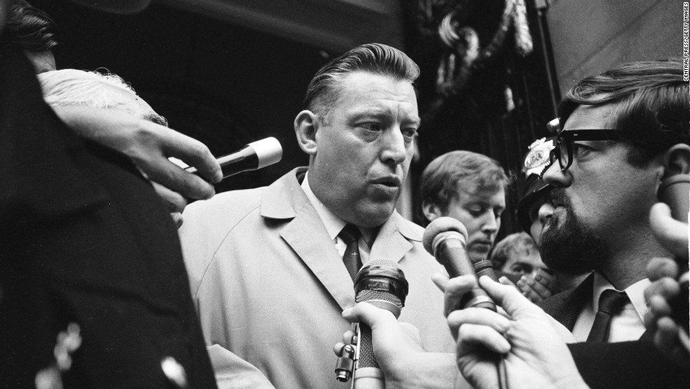 Northern Ireland&#39;s former first minister and former Democratic Unionist Party leader &lt;a href=&quot;http://www.cnn.com/2014/09/12/world/europe/northern-ireland-ian-paisley/index.html?hpt=hp_t2&quot;&gt;Ian Paisley&lt;/a&gt; has died, his wife, Eileen, said in a statement on September 12. He was 88.