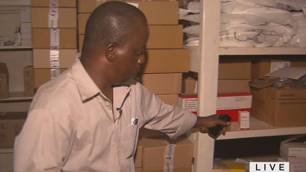 2014: Doctor treating Ebola with HIV drug