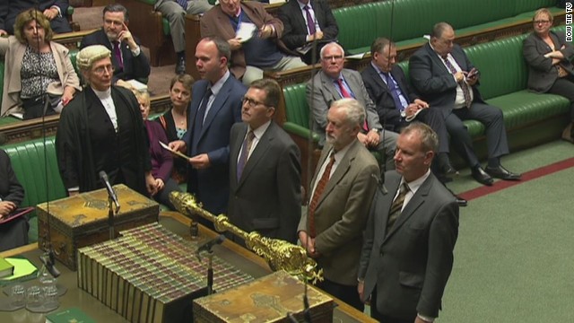 oakley uk parliament backs airstrikes_00000702.jpg
