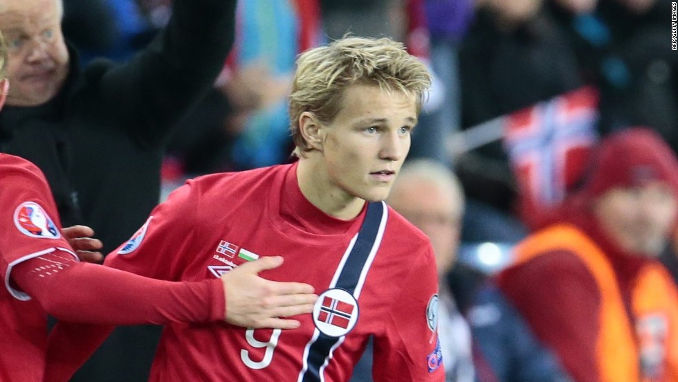 Martin Odegaard came on as a substitute during Norway&#39;s 2014 clash with Bulgaria to become the youngest player ever in European Championships qualifying history at 15 years and 300 days.