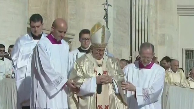 Pope Francis beatifies a predecessor