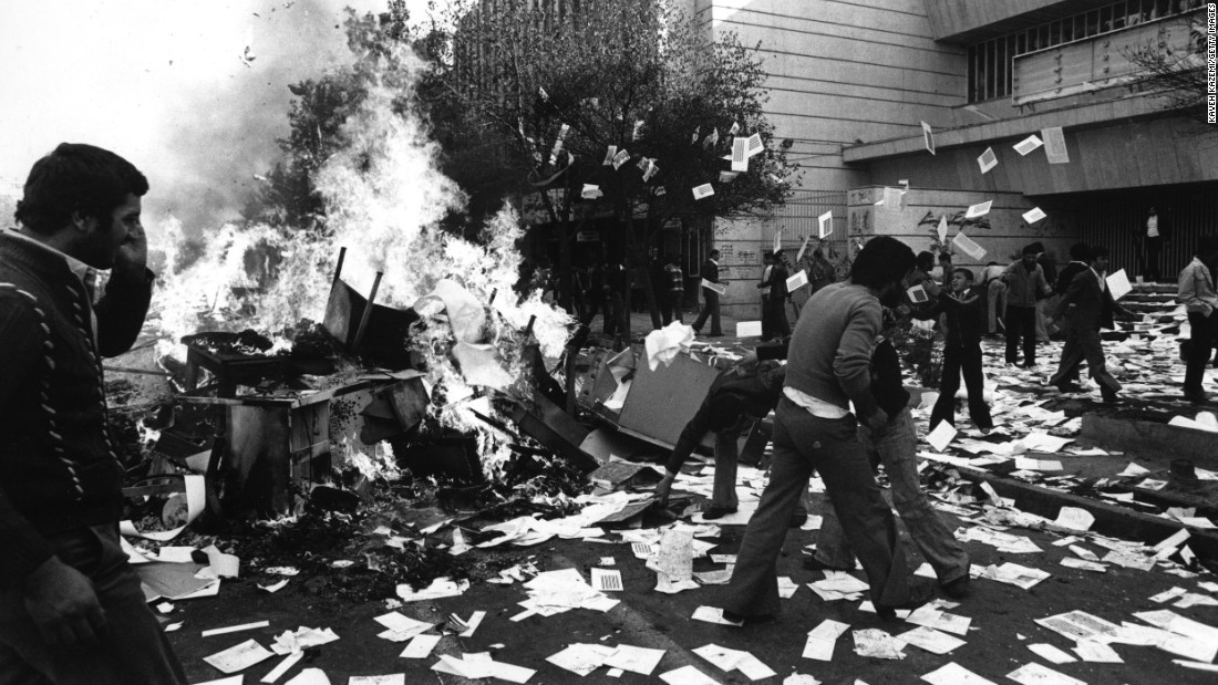 In 1978, Shah Mohammed Reza Pahlavi&#39;s authoritarian rule sparks demonstrations and riots in Iran. Government buildings and shops were looted, furniture was set ablaze and documents were thrown into the streets.