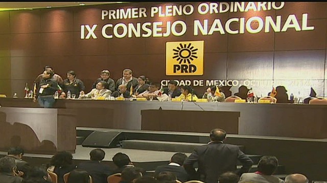 cnnee alis mexico political parties in crisis_00041808.jpg