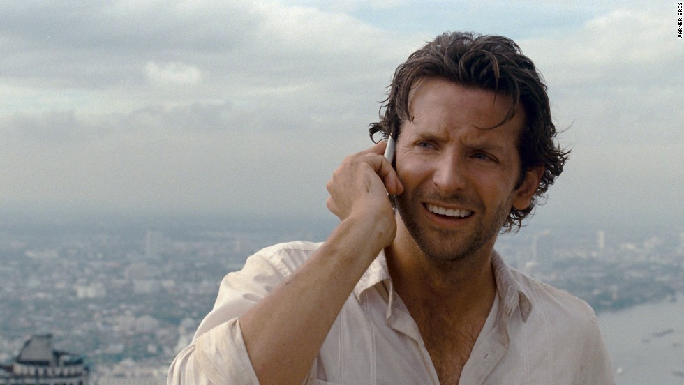 Bradley Cooper v roce 2011 rozesmál fanoušky ve filmu quot;The Hangover Part IIquot; a omdlel jako nejvíc sexy žijící muž. 
