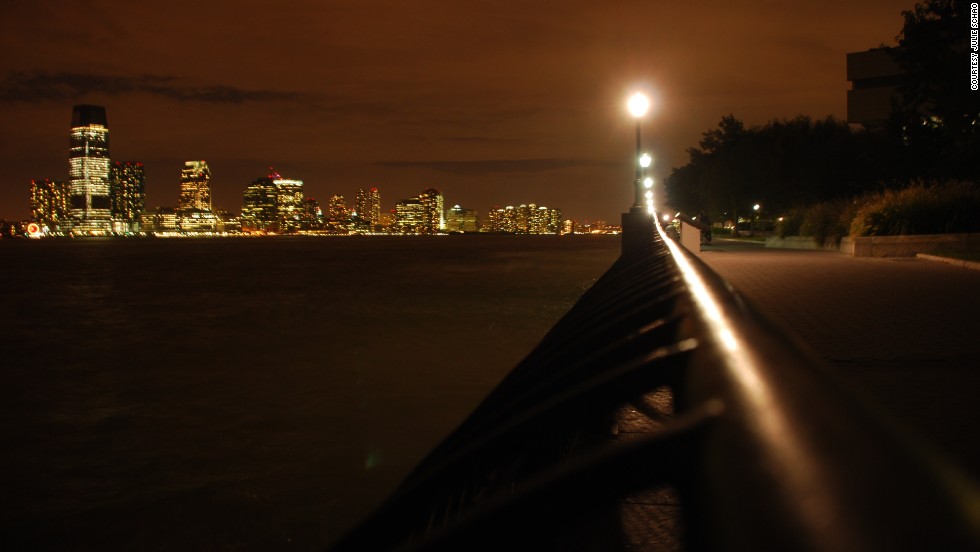 A serene walk through Battery Park after dinner is the perfect way to end the day, says &lt;a href=&quot;http://ireport.cnn.com/docs/DOC-849277&quot;&gt;Julie Schao&lt;/a&gt;.