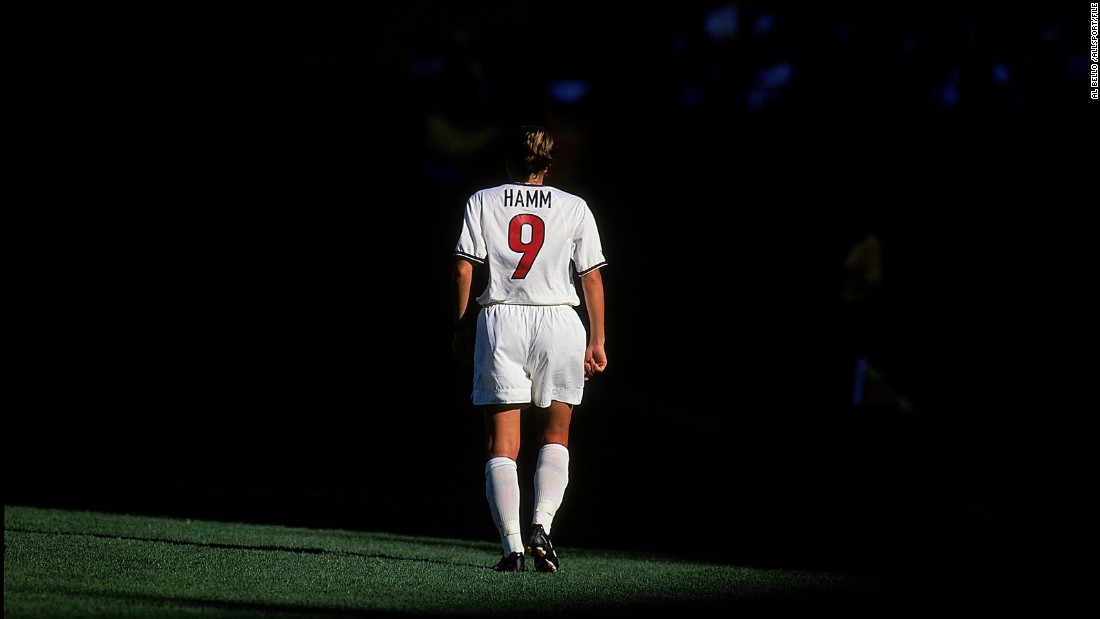 Is this the greatest U.S. soccer player of all time? Mia Hamm is a world and Olympic champion who was a prolific goalscorer during a lengthy playing career.