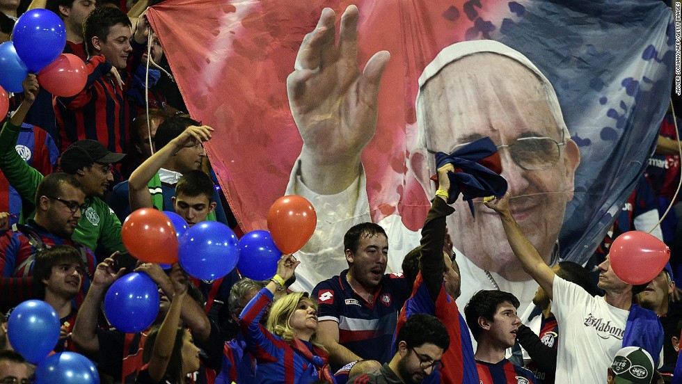 South American champions San Lorenzo went into the final as the underdogs but at least Pope Francis is in their corner as a lifelong fan of the Argentine club.