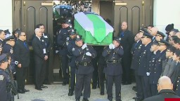 Mets pay tribute to slain NYPD officer before game