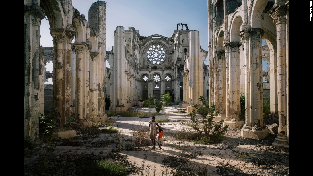 A cathedral&#39;s remains in Port-au-Prince.