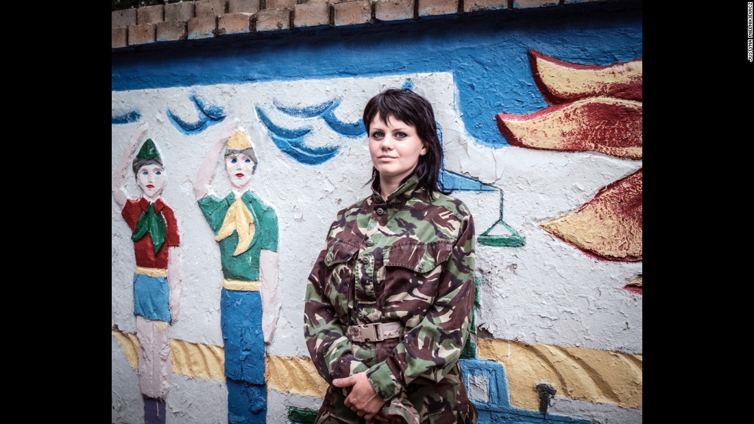 Masha used to be a hairdresser in Luhansk. She joined Donbas Battalion in April 2014.&lt;br /&gt;