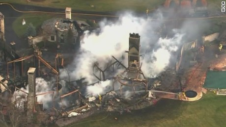 Christmas tree fed deadly Annapolis mansion fire - CNN