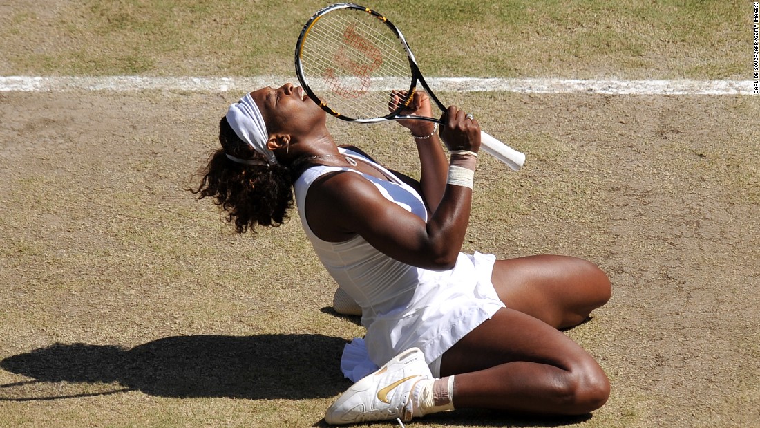 That year, Serena beat Venus 7-6 (7/3) 6-2 in the final at the All England Club.