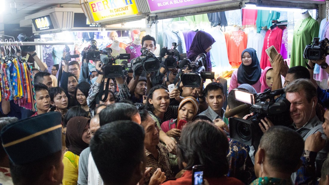 In southeast Asia&#39;s largest garment market, narrow hallways lined with stalls became impassable as seemingly everyone in the florescent-lit building poured in for a chance to see &quot;Jokowi.&quot;&lt;br /&gt;&lt;br /&gt;He stopped to buy 20 sarongs -- for gifts in the office, he says -- from a salesman, who struggled to contain his giddy excitement.