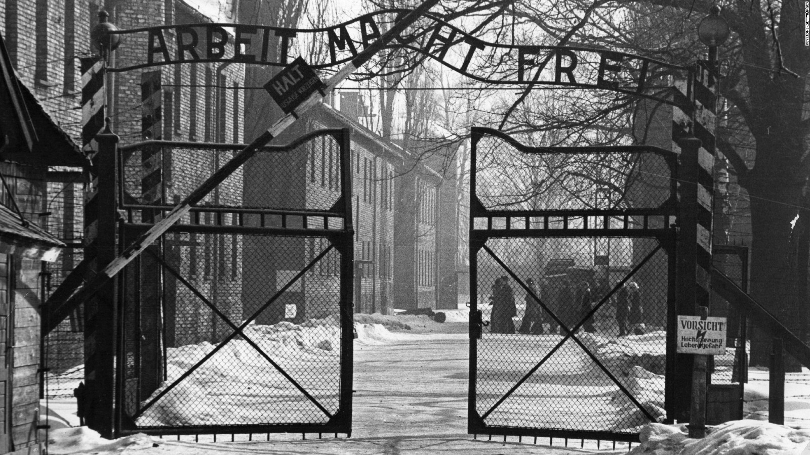 2015 Elie Wiesel on surviving Auschwitz CNN Video