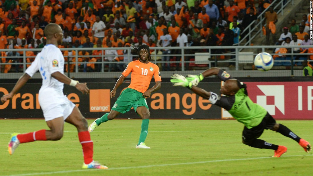 AS Roma midfielder Gervinho restored Ivory Coast&#39;s lead with a precise finish after DR Congo striker Dieumerci Mbokani had brought his side level from the penalty spot.