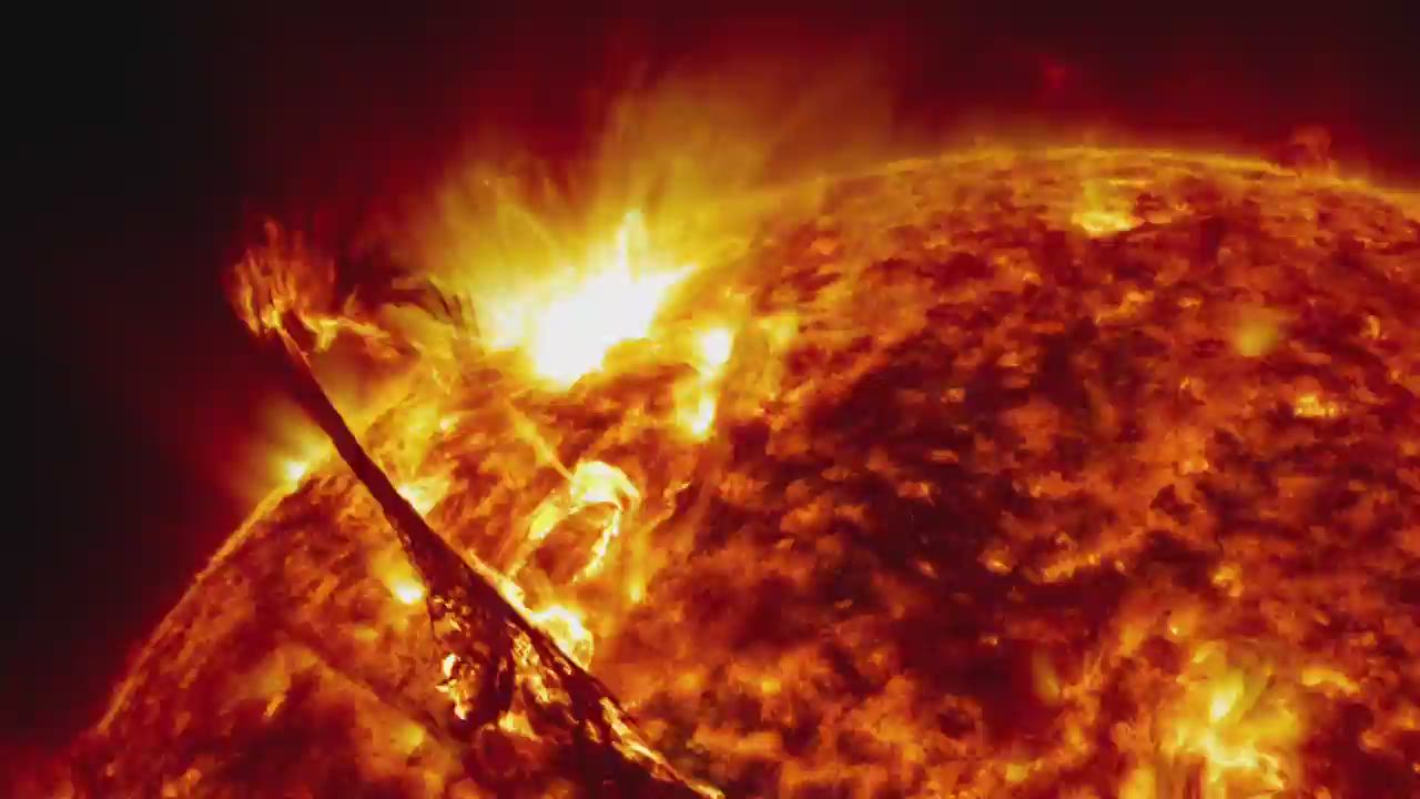 NASA's breathtaking images of the sun - CNN Video