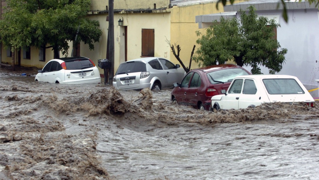 Argentina inundaciones en Córdoba  CNN Video