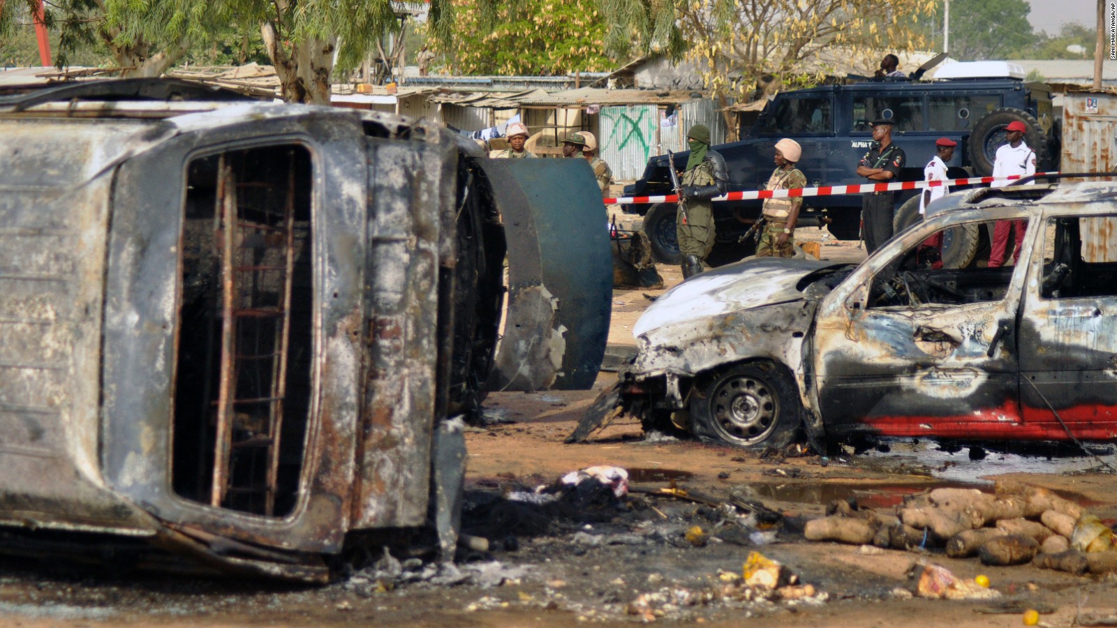 Nigeria Suicide Bombers Hit Buses Killing 27 Cnn 