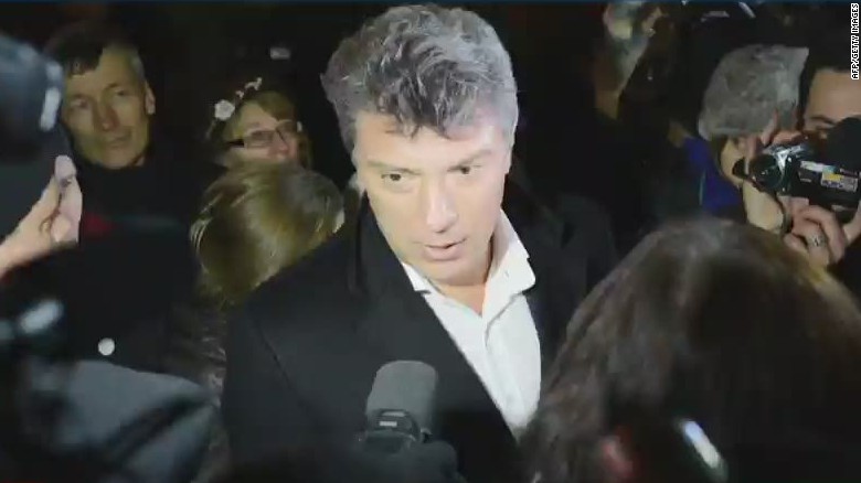 2014 Bourdain And Nemtsov Talk Politics Putin Cnn Video