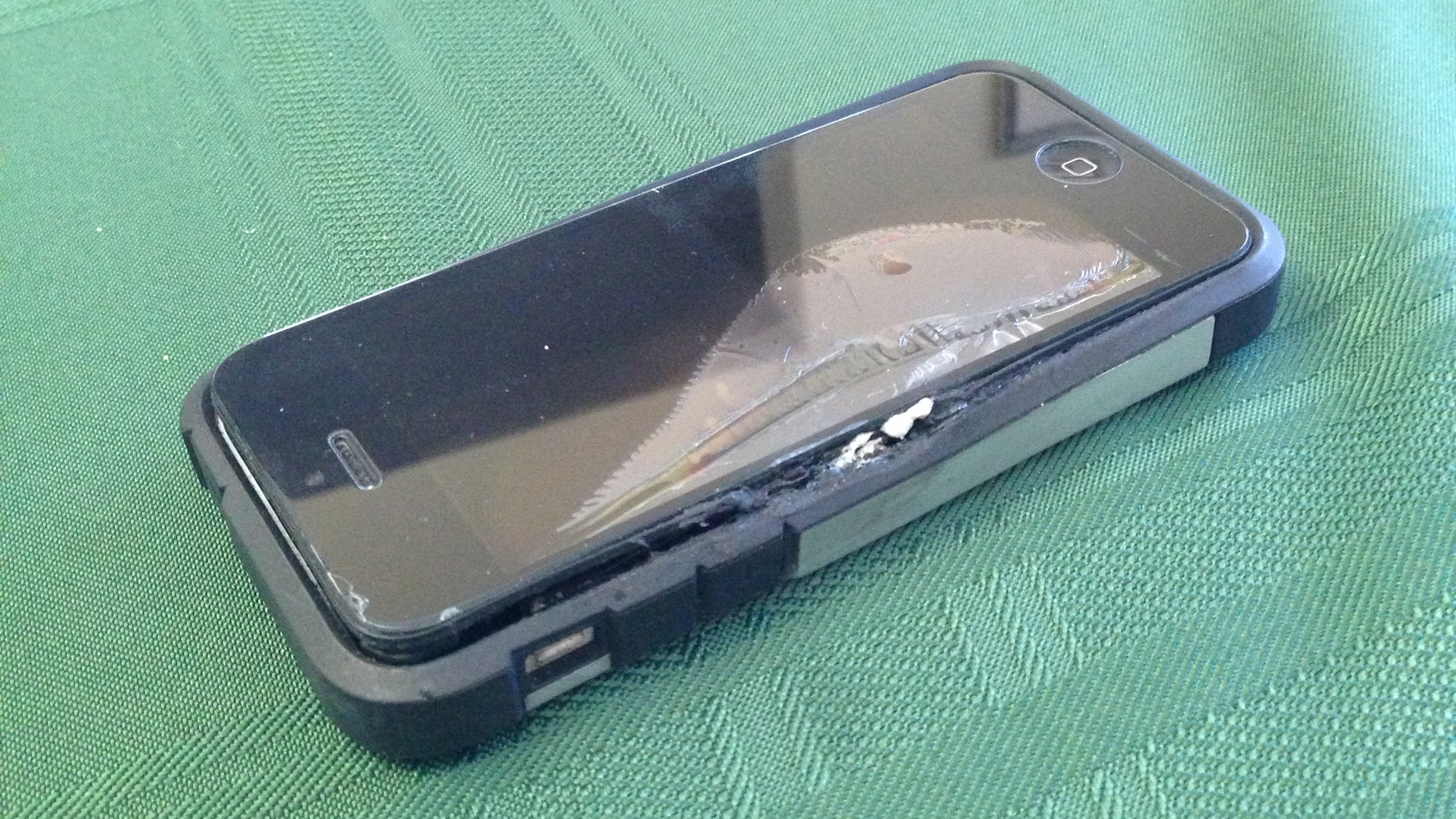 Man claims exploding iPhone left him with leg burns | CNN