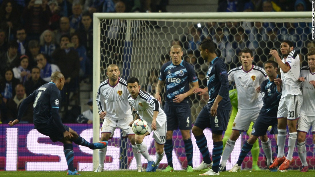 Yacine Brahimi&#39;s stunning free kick got Porto off to the perfect start in a 4-0 win over Swiss side FC Basel.