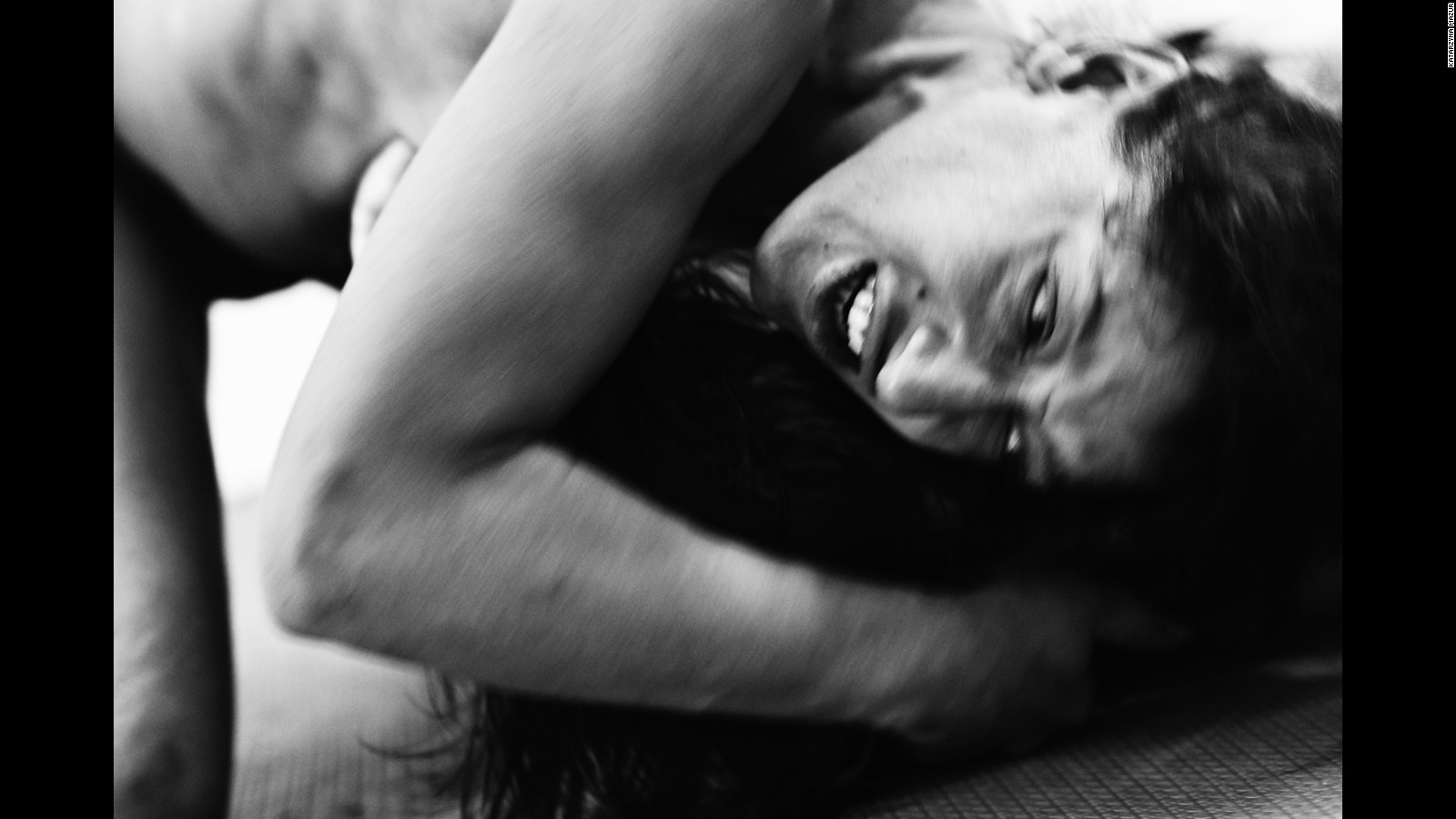 Up Close In The Brutal World Of A Female Fight Club Cnn 