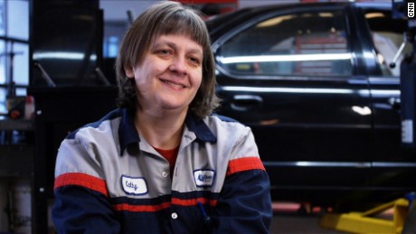 Cnn Heroes Woman Helps Needy With Cut Rate Car Repairs Cnn