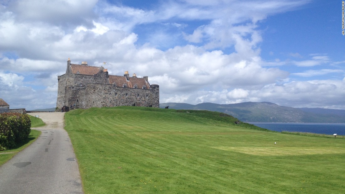 Islands aren&#39;t all sand and sun. &lt;a href=&quot;http://ireport.cnn.com/docs/DOC-1220337&quot;&gt;Jill Thornton&lt;/a&gt; shot this photo of Duart Castle, the centuries-old home of the Clan Maclean, on Scotland&#39;s scenic Isle of Mull. &quot;I figured I&#39;d throw in a darker, more medieval kind of choice for a favorite island,&quot; Thornton wrote. She took the ferry from Oban on the west coast of Scotland out to Mull, which is in the second largest island of the Inner Hebrides.