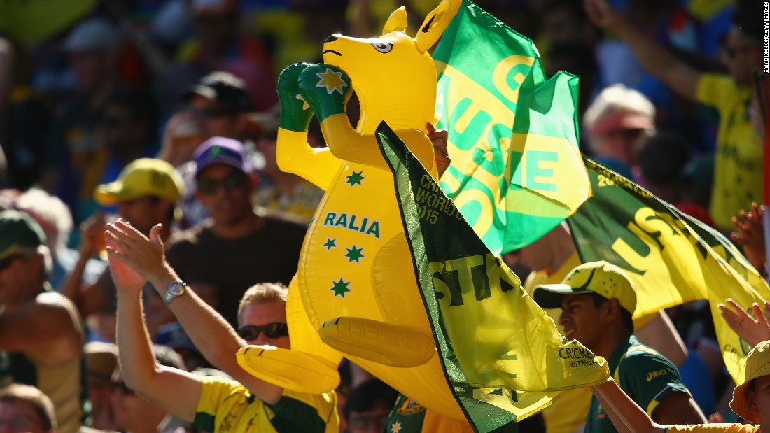 It was the Aussie&#39;s day -- backed by an army of kangaroo toting fans, the crowd rejoiced after Mitchell Johnson took the wicket of Rohit Sharma.