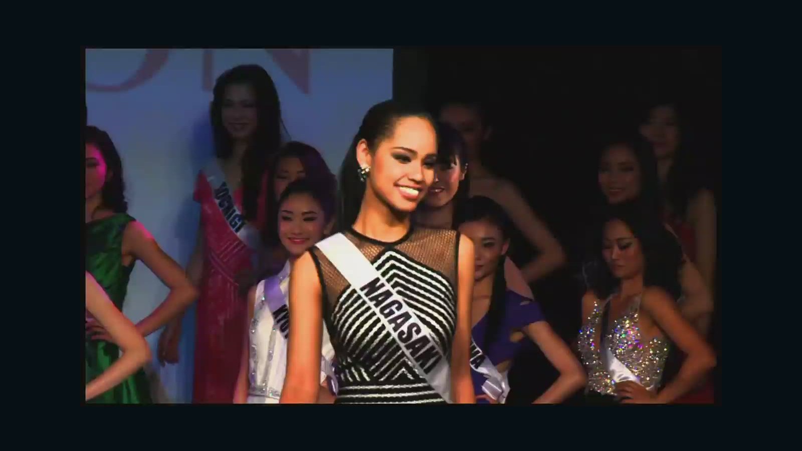 1600px x 900px - Teen beauty queen resigns in porn flap - CNN Video