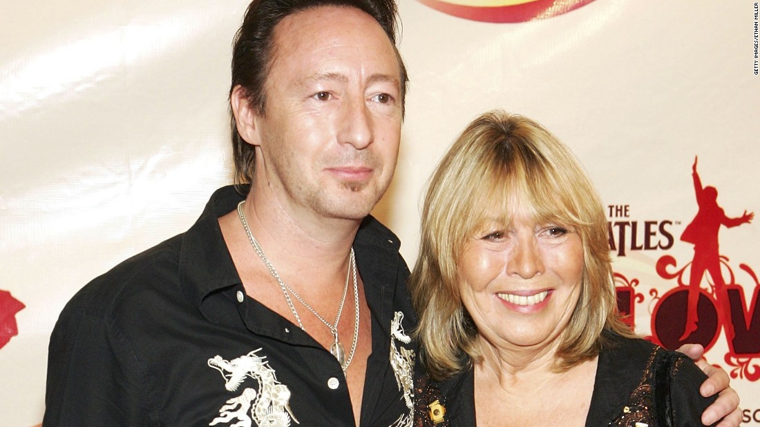 Cynthia Lennon First Wife Of John Lennon Dead At 75 Cnn 