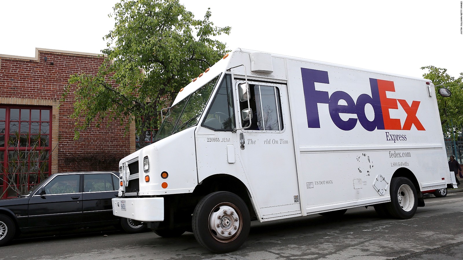 The Justice Department's questionable battle vs. FedEx - CNN