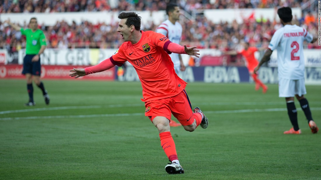 Messi scores Barcelona&#39;s opening goal of the 2-2 draw at Sevilla. He now has 35 goals in La Liga this season and 46 overall.